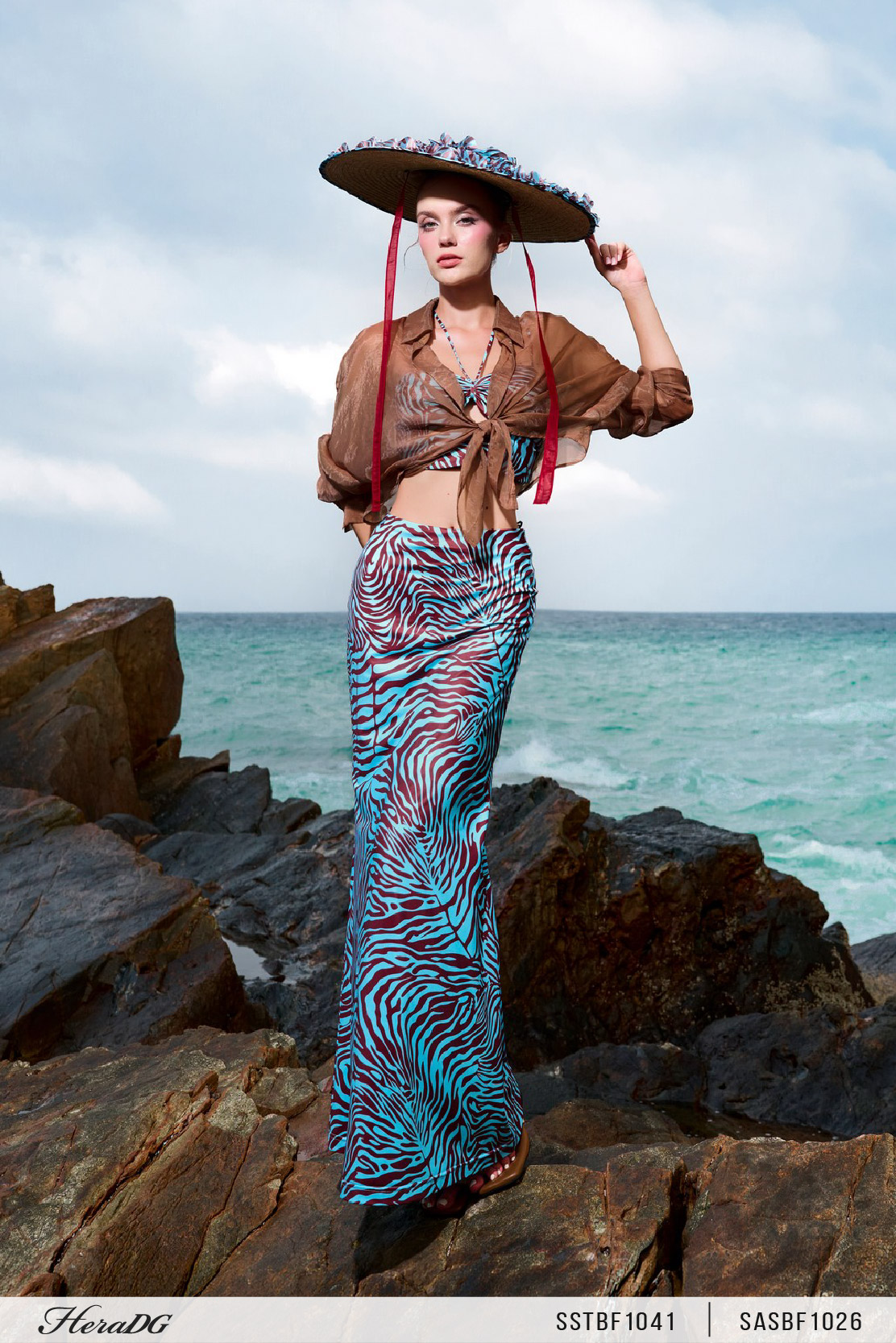 Ảnh của Set áo bikini 1 mảnh, chân váy đuôi cá